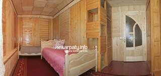 Гостевой дом Girskyi Kutochok Верховина Двухместный номер с 2 отдельными кроватями и ванной комнатой-1